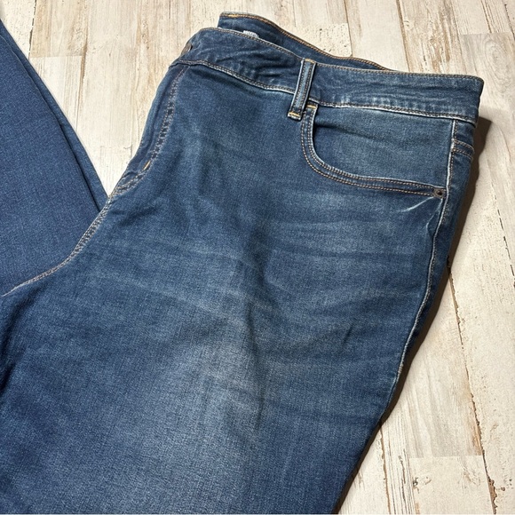 Old Navy Plus Women's Rockstar Mid Rise Super Skinny Jean Size 24 - Picture 2 of 15